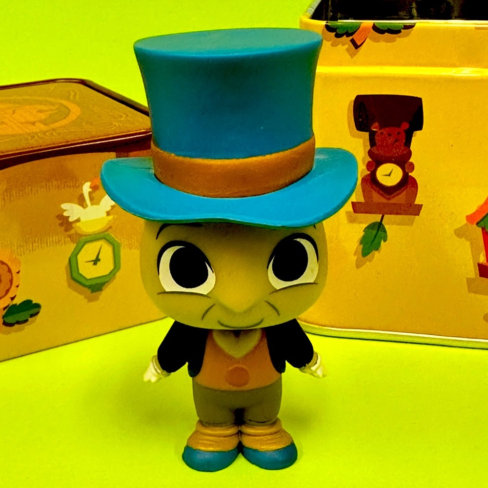 FUNKO DISNEY TREASURES MYSTERY MINI WITH TIN - JIMINY‎ CRICKET